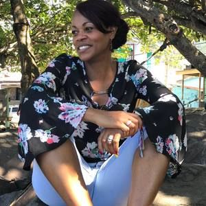 Meet your Posher, Andrea